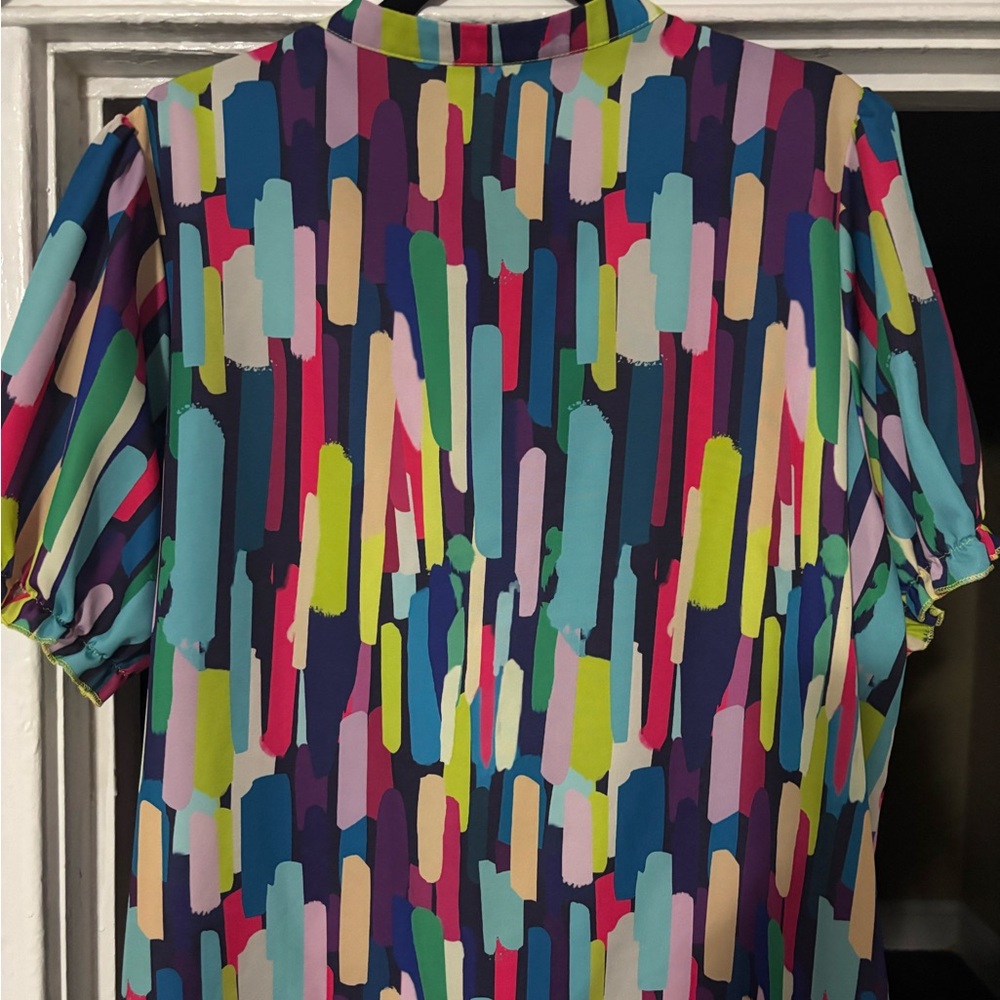 SHEIN Multicolor Abstract Blouse - Picture 9 of 9